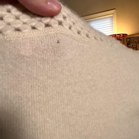 Lilly Pulitzer Cashmere Cream Sweater XS Keyhole Neck Knit Designer Pullover - Picture 8 of 12